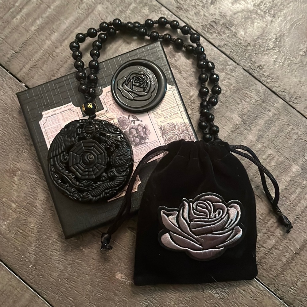 NWT Black Obsidian Adjustable Dragon Necklace with Natural Crystal
